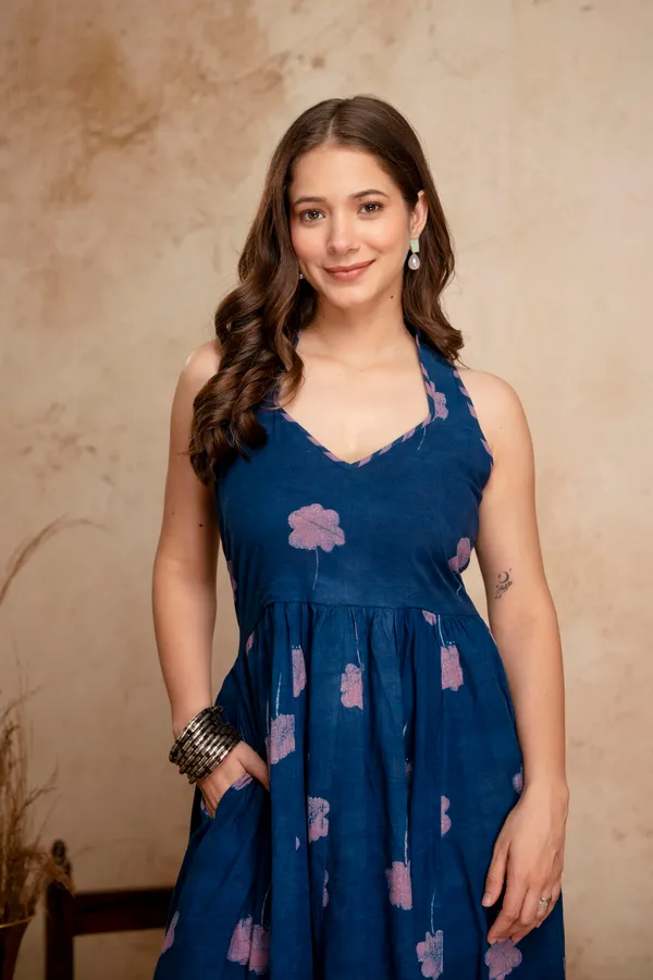 Blue_Cotton_Floral_Print_V_Neck_Maxi_Dress_for_Women