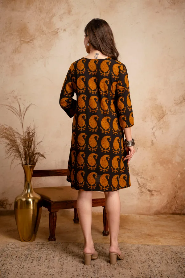 Black_Cotton_Paisley_Print_Kurta_with_Palazzo_for_Women