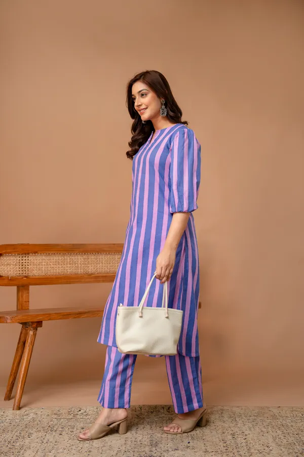 Blue_And_Pink_Pure_Cotton_Premium_Straight_Suit_For_Women