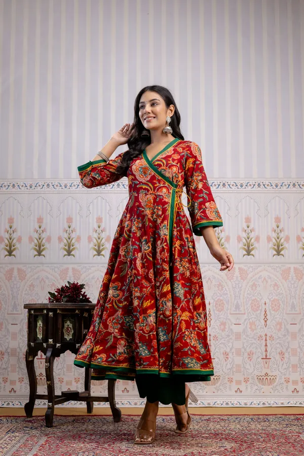 Red_And_Green_Pure_Cotton_Premium_Angarkha_Set_For_Women