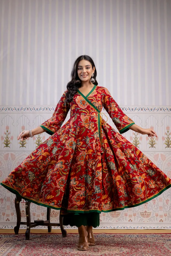 Red_And_Green_Pure_Cotton_Premium_Angarkha_Set_For_Women