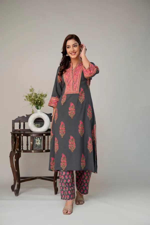Grey_And_Pink_Pure_Cotton_Premium_A_Line_Suit_For_Women
