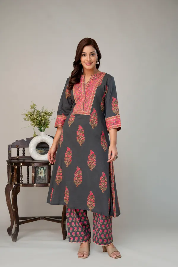 Grey_And_Pink_Pure_Cotton_Premium_A_Line_Suit_For_Women