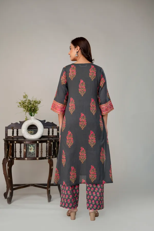 Grey_And_Pink_Pure_Cotton_Premium_A_Line_Suit_For_Women