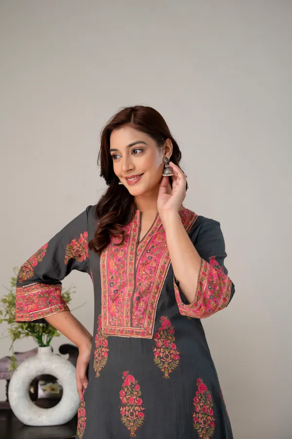 Grey_And_Pink_Pure_Cotton_Premium_A_Line_Suit_For_Women
