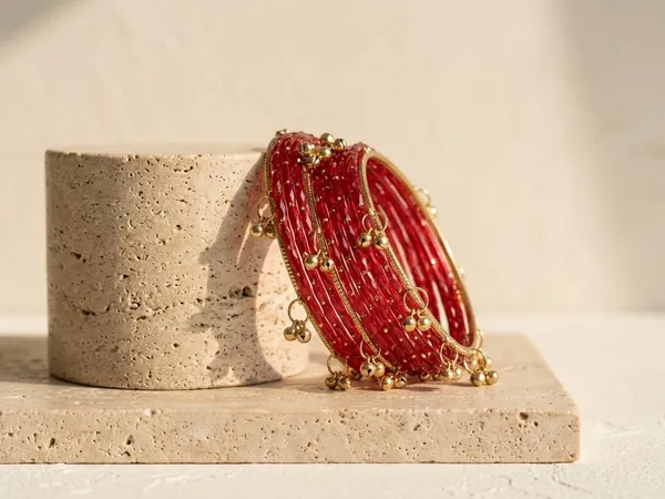 Red_Traditional_Embellished_Bangle_Set_For_Women