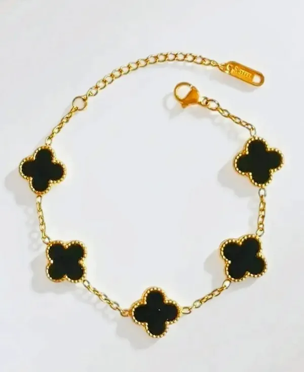 Gold_Black_Enamel_Clover_Charm_Bracelet_For_Women