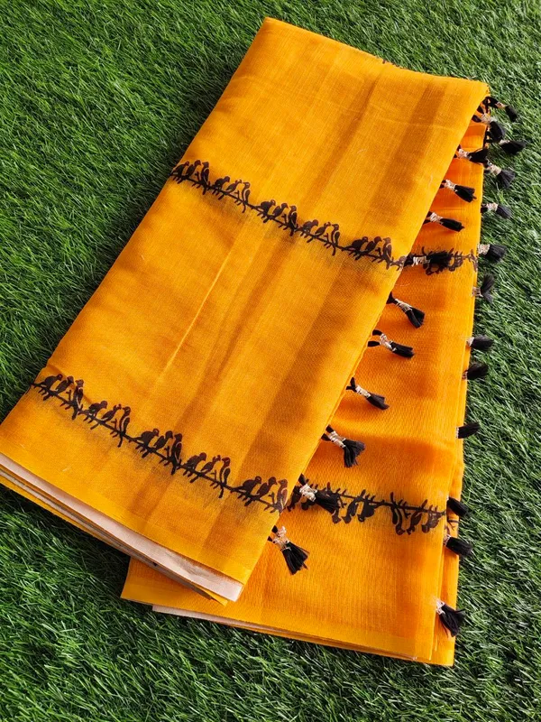Yellow_Luxury_Digital_Print_Linen_With_Artistic_Jalar_And_Matching_Blouse_With_Saree_For_Women