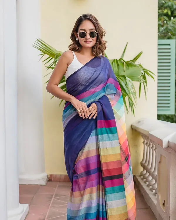 Blue_Premium_Linen_With_Traditional_Jalar_And_Contemporary_Design_Saree_For_Women