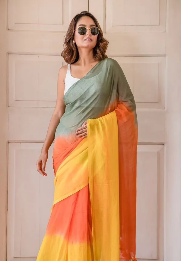 Multicolor_Luxury_Linen_With_Traditional_Jalar_&_Modern_Prints_Saree_For_Women