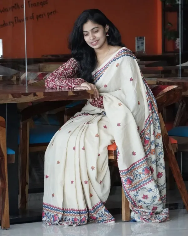 Cream_Premium_Linen_With_Elegant_Fall_And_Design_Saree_For_Women