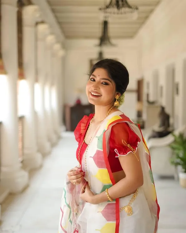 Multicolor_Premium_Linen_With_Soft_Linen_Feel_&_Jalar_Saree_For_Women