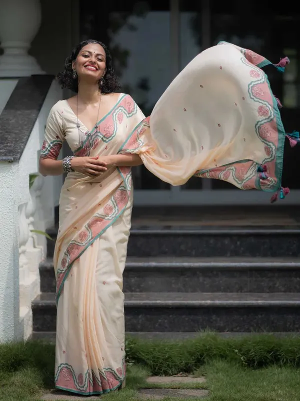 Cream_Luxury_Linen_With_Handcrafted_Work_And_Soft_Feel_Saree_For_Women