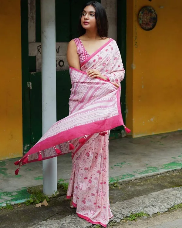 Pink_Luxury_Linen_With_Stylish_Digital_Print_Work_Saree_For_Women