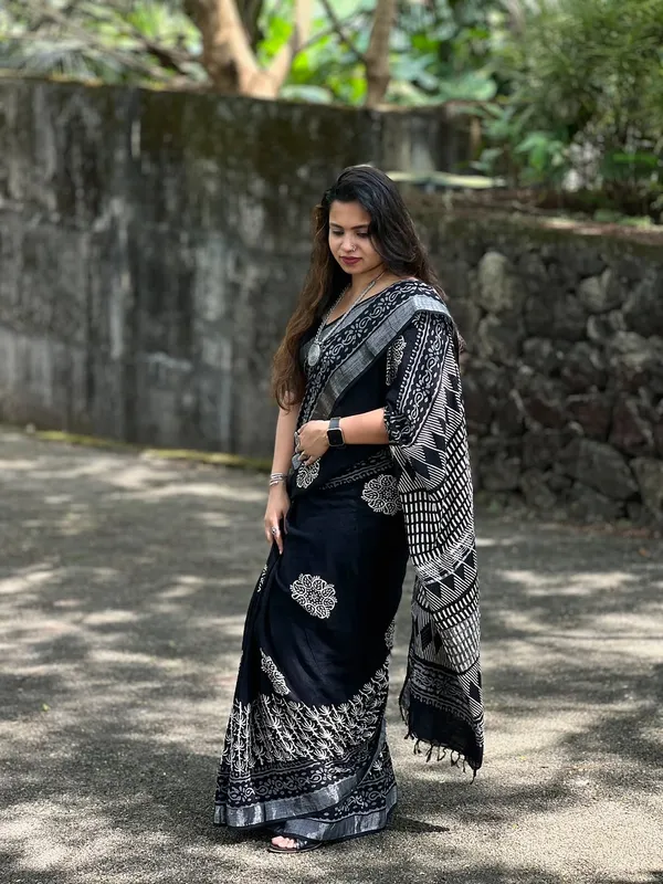 Stylish_Linen_Cotton_Saree_|_Comfortable_Daily_Wear_Linen_Cotton_Saree_|_Premium_Pure_Linen_Cotton