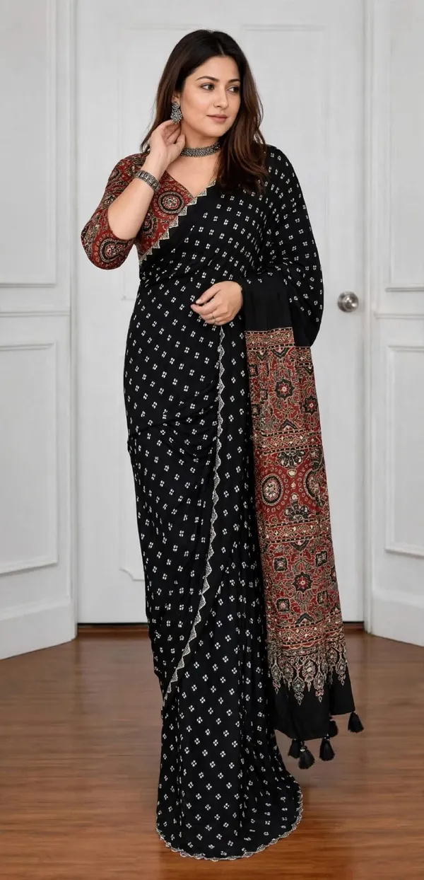 Black_Bandhej_With_Ajarakh_Pallu_Real_Mirror_Saree_For_Women