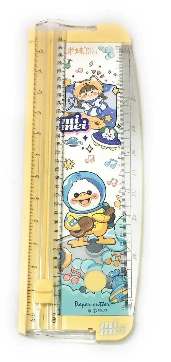 Pink_Plastic_|_Stainless_Steel_Blade_Paper_Cutter_For_Kids