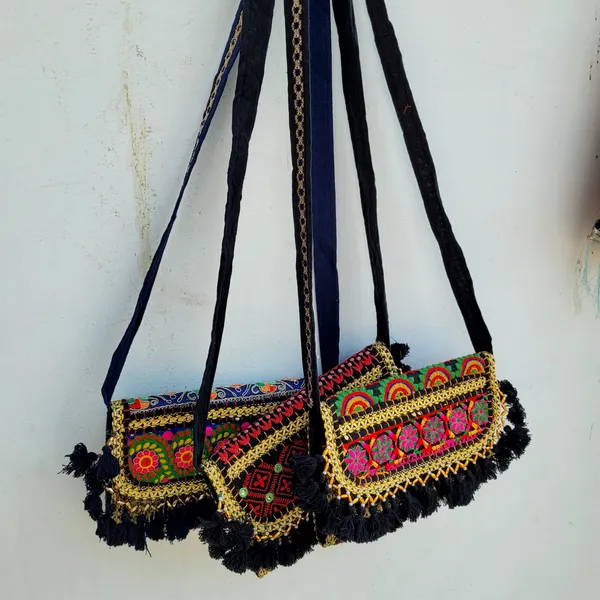 Black_Premium_Banjara_Purse_Handbag