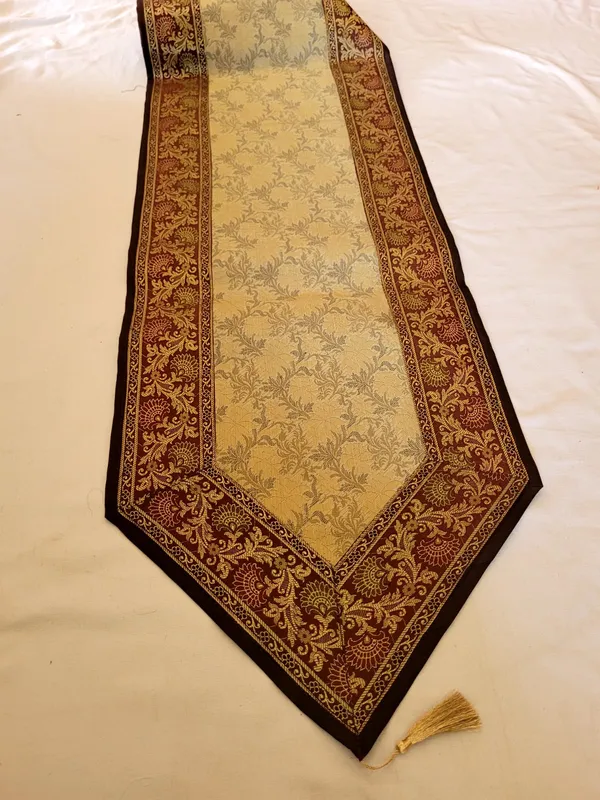 Multicolor_Premium_Dining_Table_Silk_Table_Runner