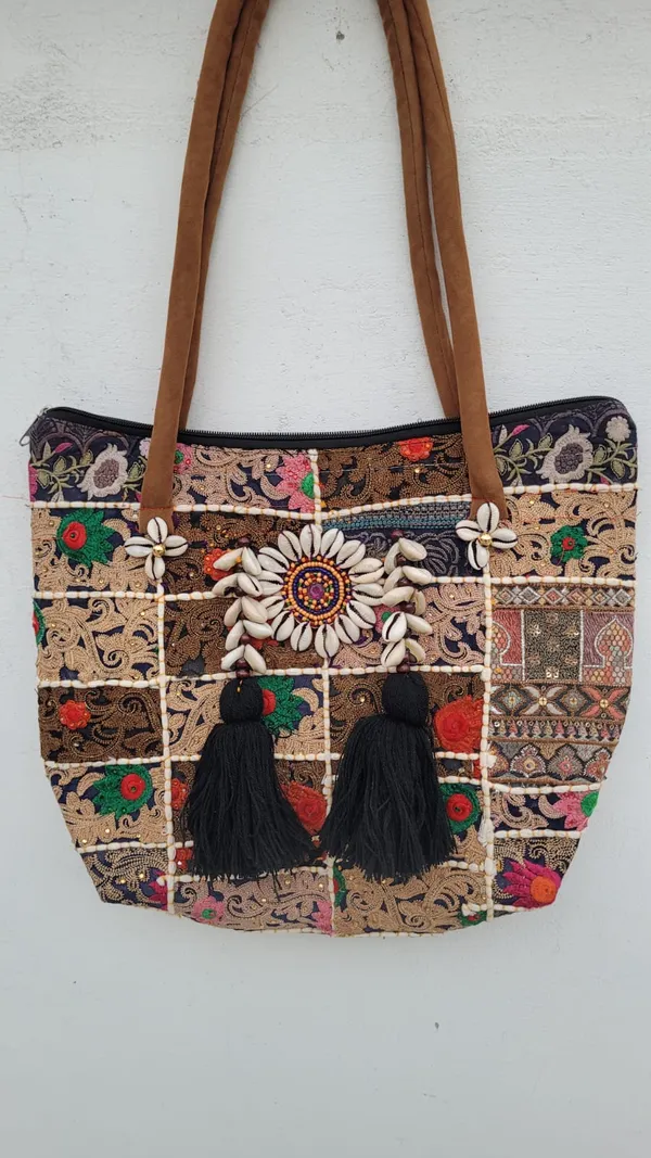 Multicolor_Premium_Kaudi_Work_Big_Handbag
