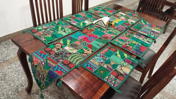 Khambadiya_Work_Table_Runner_with_mats