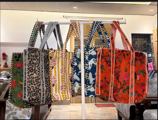 Jaipuri_Velvet_Handbag