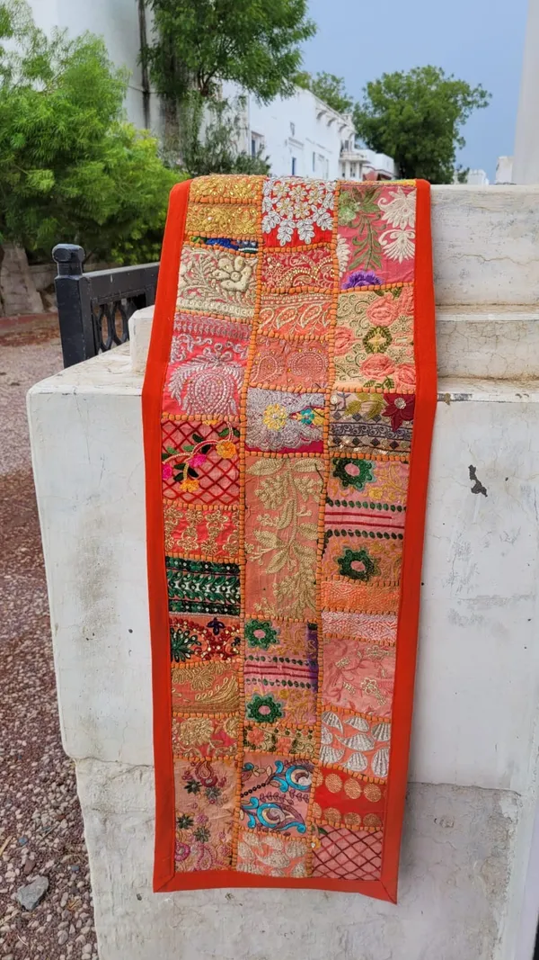 Table_Runner_Khambadiya_Work