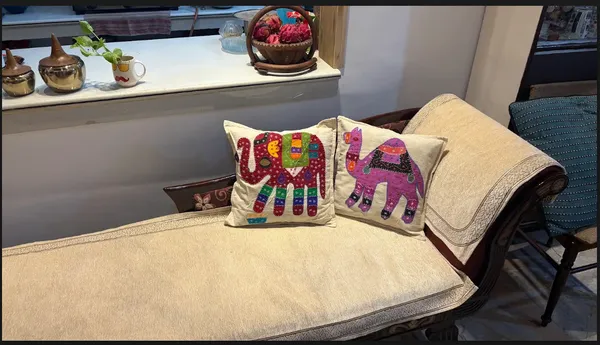 Animal_Applique_Cushion_Cover