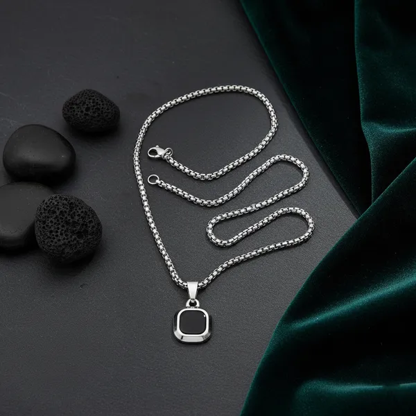Stainless_Steel_Black_Stone_Square_Pendant_With_Rolo_Chain_For_Men_Anti_Tarnish_Necklace