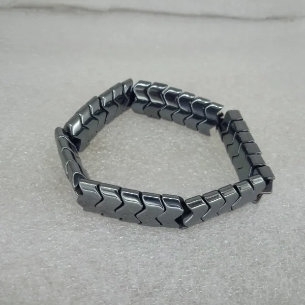 Hematite_Chevron_Arrow_Beaded_Elastic_Bracelet_For_Men