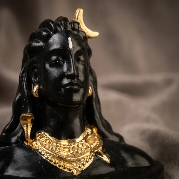Polyresin_Adiyogi_Shiva_Bust_Idol_Matte_Black_Gold_Accent_Decor