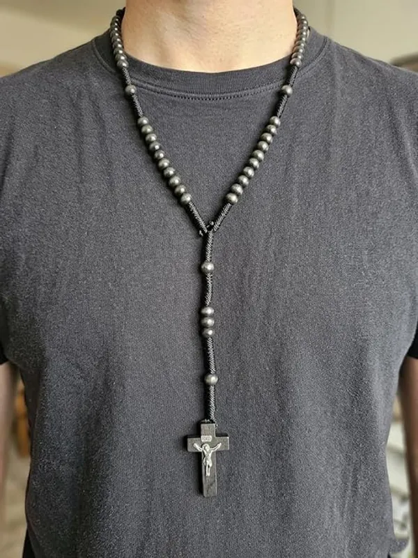 Handmade_Black_Wood_Engraved_Rosary_Bead_Necklace_With_Crucifix_Unisex