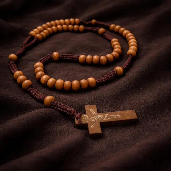 Handmade_Natural_Brown_Beechwood_Rosary_Bead_Necklace_With_Crucifix_Unisex