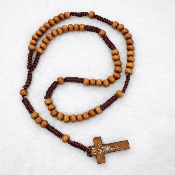 Handmade_Natural_Brown_Beechwood_Rosary_Bead_Necklace_With_Crucifix_Unisex