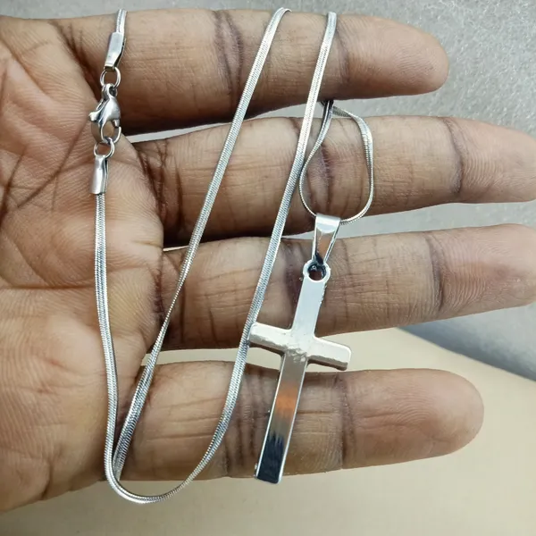 Anti_Tarnish_Stainless_Steel_Plain_Cross_Pendant_Necklace_For_Women_Minimalist_Polished_Silver_Tone_Christian_Cross_With_Snake_Chain