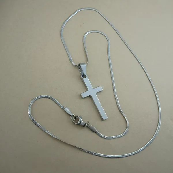 Anti_Tarnish_Stainless_Steel_Plain_Cross_Pendant_Necklace_For_Women_Minimalist_Polished_Silver_Tone_Christian_Cross_With_Snake_Chain