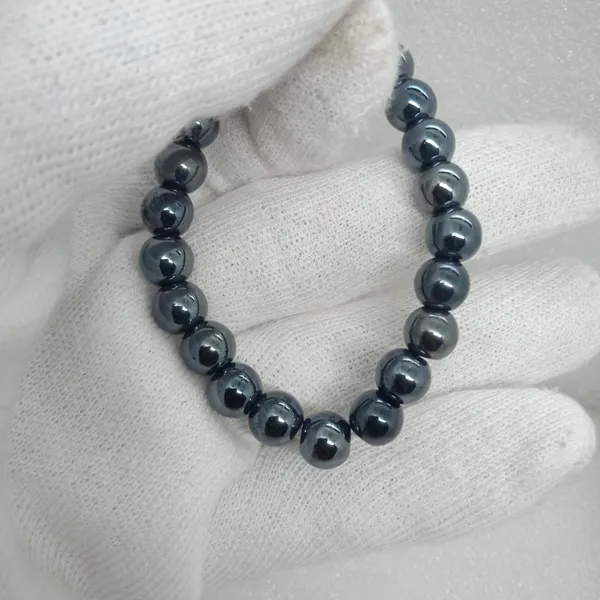 Natural_Hematite_Magnetic_Crystal_Healing_Beaded_Stretch_Gunmetal_Bracelet_For_Men_And_Women_Glow_In_Dark_Grounding_Healing_Crystal_Bracelet