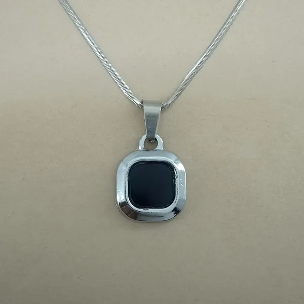 Stainless_Steel_Black_Stone_Square_Pendant_With_Chain_For_Women_Anti_Tarnish_Necklace