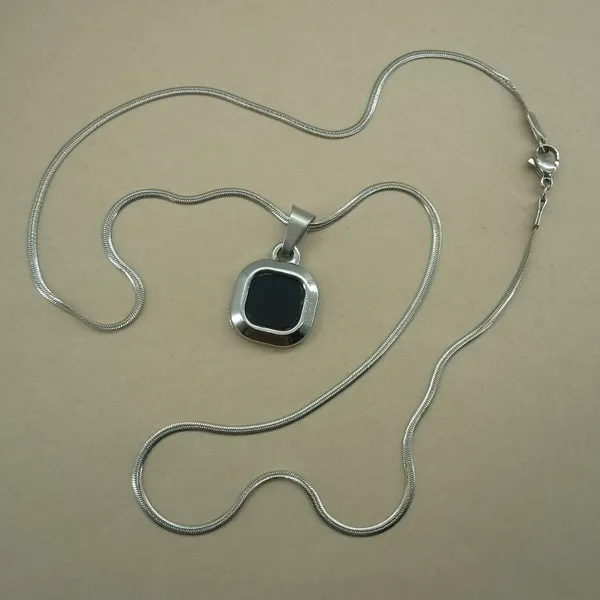 Stainless_Steel_Black_Stone_Square_Pendant_With_Chain_For_Women_Anti_Tarnish_Necklace
