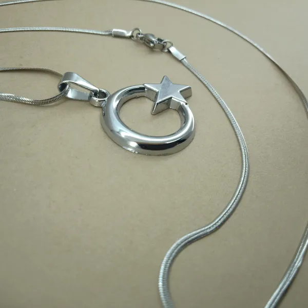 Anti_Tarnish_Stainless_Steel_Star_And_Crescent_Moon_Pendant_Necklace_For_Women_/_Girls