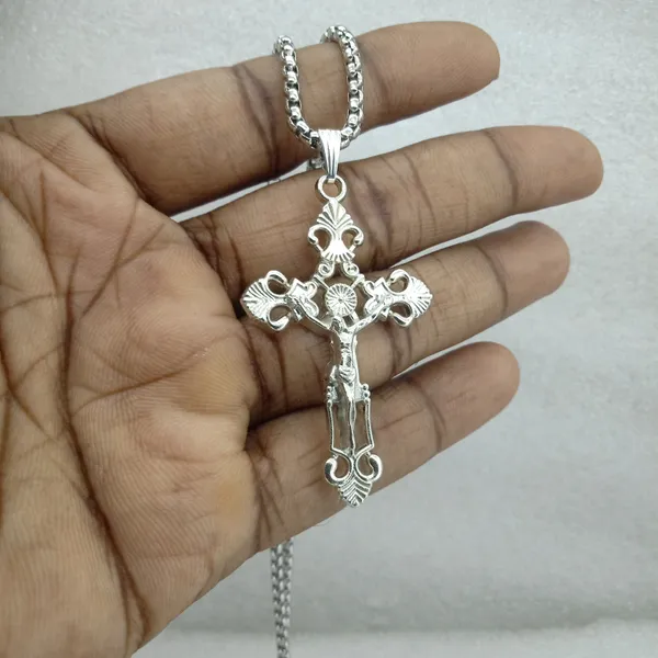 Silver_Stainless_Steel_Baroque_Filigree_Crucifix_Pendant_Necklace_For_Men