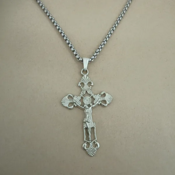 Silver_Stainless_Steel_Baroque_Filigree_Crucifix_Pendant_Necklace_For_Men
