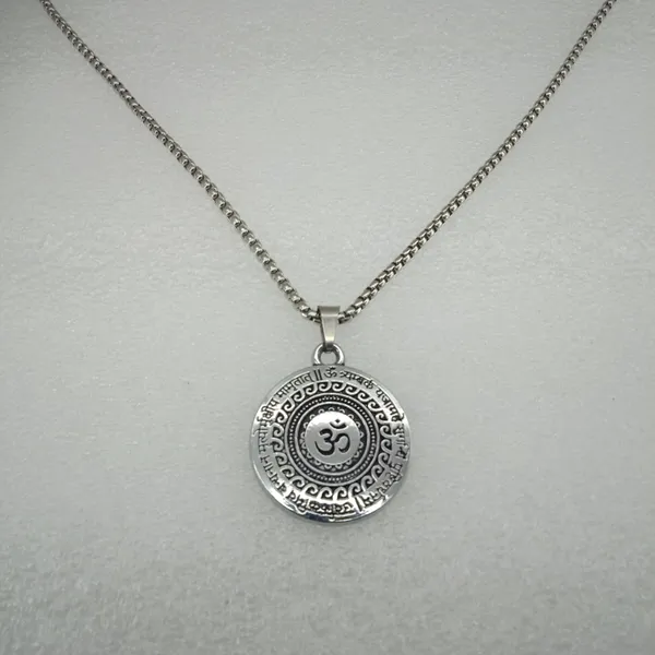 Om_Maha_Mrityunjaya_Mantra_Mandala_Pendant_For_Men_(Pack_Of2)_Stainless_Steel_Anti_Tarnish_Oxidised_Silver_Engraved_Spiritual_Locket_With_Box_Chain_Shiva_Healing_Protection_Jewellery_Religious_Gift