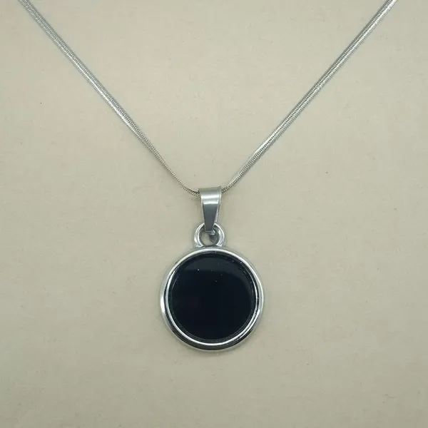 Stainless_Steel_Black_Stone_Circle_Pendant_With_Chain_For_Wpmen_Anti_Tarnish_Necklace
