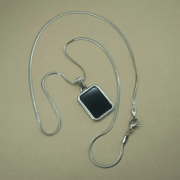 Stainless_Steel_Black_Onyx_Stone_Rectangular_Pendant_With_Chain_For_Women_Anti_Tarnish_Necklace