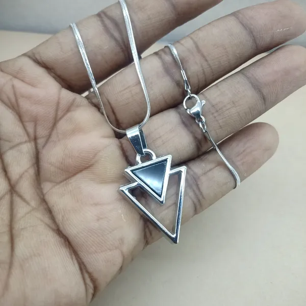 Geometric_Black_Onyx_Dual_Triangle_Pendant_For_Women_/_Girls_Anti_Tarnish_Stainless_Steel_Modern_Style_Necklace