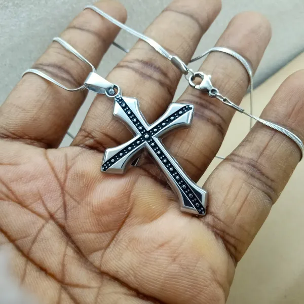 Anti_Tarnish_Stainless_Steel_Cross_Pendant_Necklace_For_Women_Silver_Tone_Gothic_Cross_With_Oxidised_Black_Detail_And_Snake_Chain