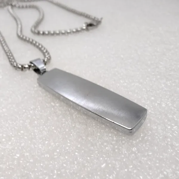 Stainless_Steel_Black_Onyx_Stone_Sleek_Bar_Pendant_With_Chain_For_Men_Anti_Tarnish_Necklace