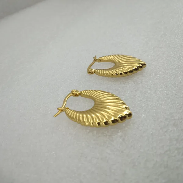 Anti_Tarnish_Gold_Plated_Earrings_Combo_For_Women_Pack_Of_3_Heart_Star_And_Textured_Hoop_Set_Western_Fashion_Jewelry