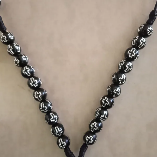 Handmade_Black_Acrylic_Cross_Engraved_Rosary_Necklace_With_Crucifix_Unisex